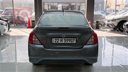 نيسان فيرسا